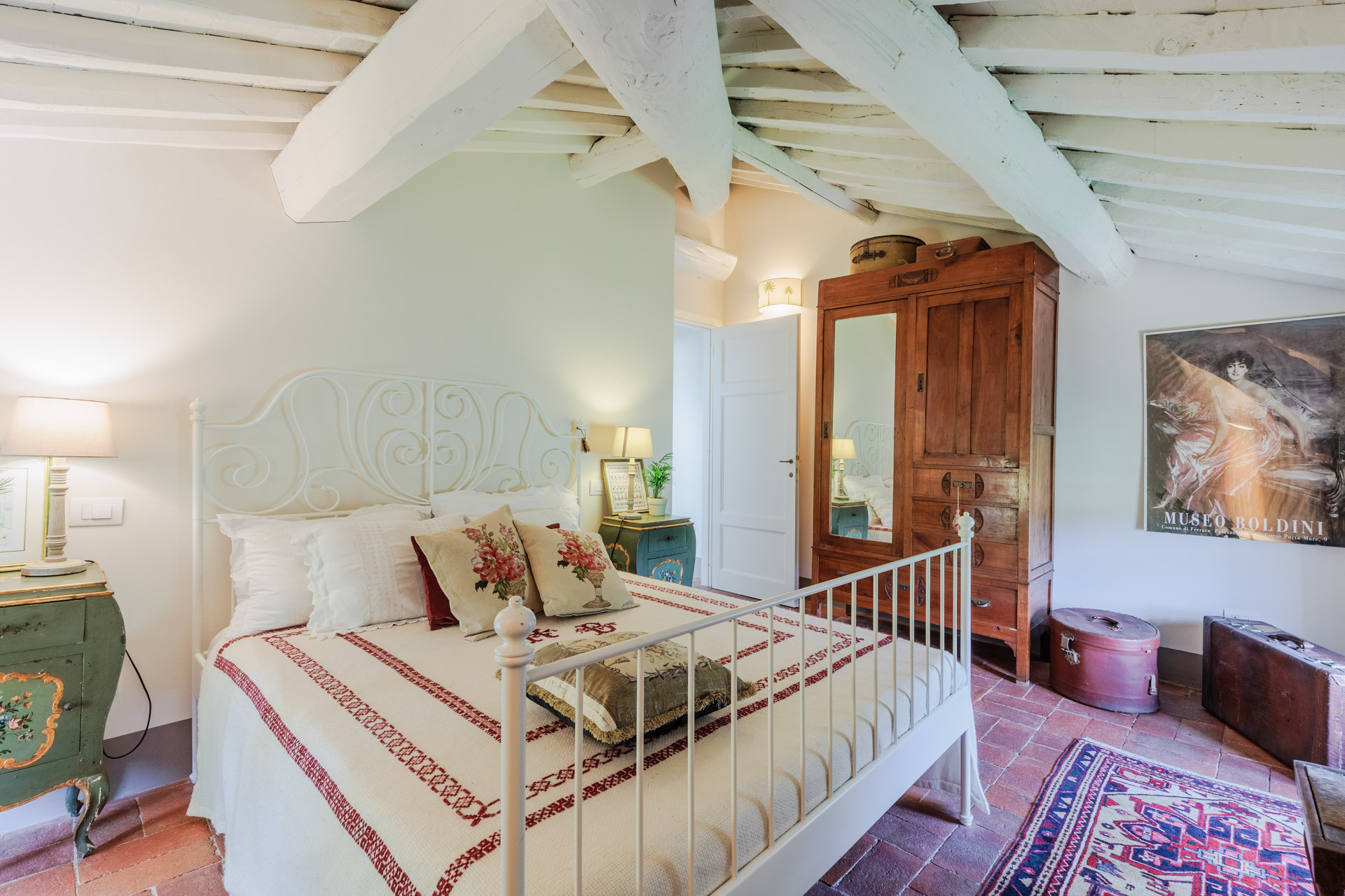 Second-floor double bedroom, third view